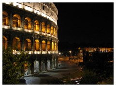 Il Colosseo, in notturna