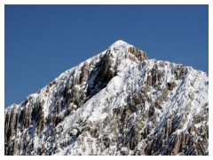 Montagne innevate ad aprile