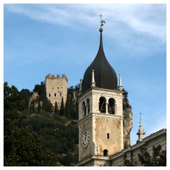 Il campanile e il Castello di Arco