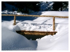 Ponticello sotto la neve