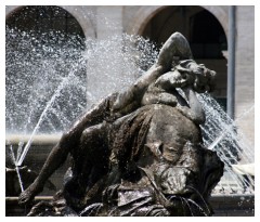 Un particolare della fontana delle Naiadi