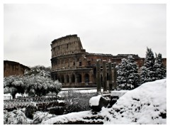 Il Colosseo sotto la neve