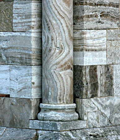 Colonna mimetizzata