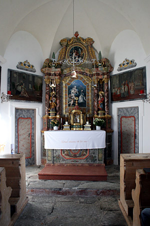 L'interno della Chiesetta di San Giovanni Ranui