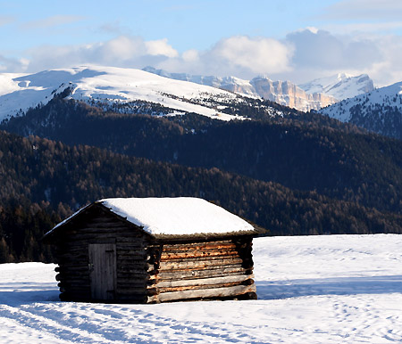 Baita sull'altopiano di Luson