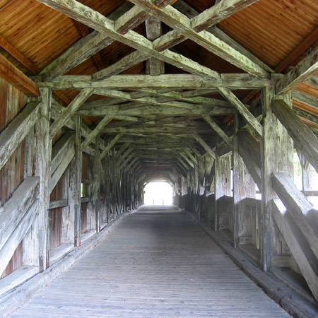 Ponte di legno coperto a Panzendorf