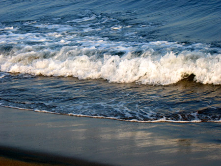 Onde in riva al mare