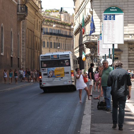 Fermata autobus via del Plebiscito a Roma