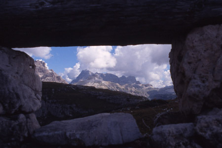 Vista da una trincea del Monte Piana