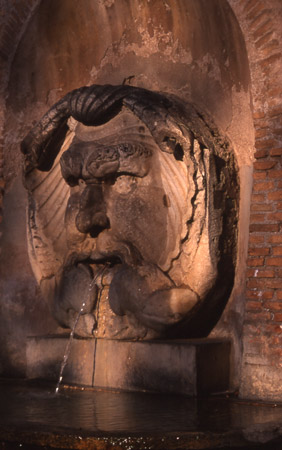 Fontana all'aventino (Roma)
