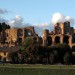 La luce del tramonto sui ruderi romani del Palatino