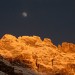 La luna sulle Dolomiti