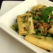 Paccheri con verdure di stagione saltate, capperi e acciughe